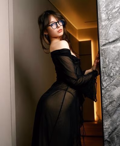 Airoli aged housewife Call Girl